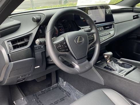 Used 2025 Lexus ES 350 FWD image 21
