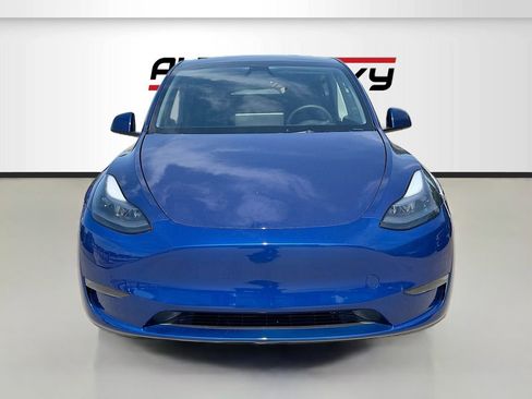 Used 2024 Tesla Model Y Long Range RWD image 2