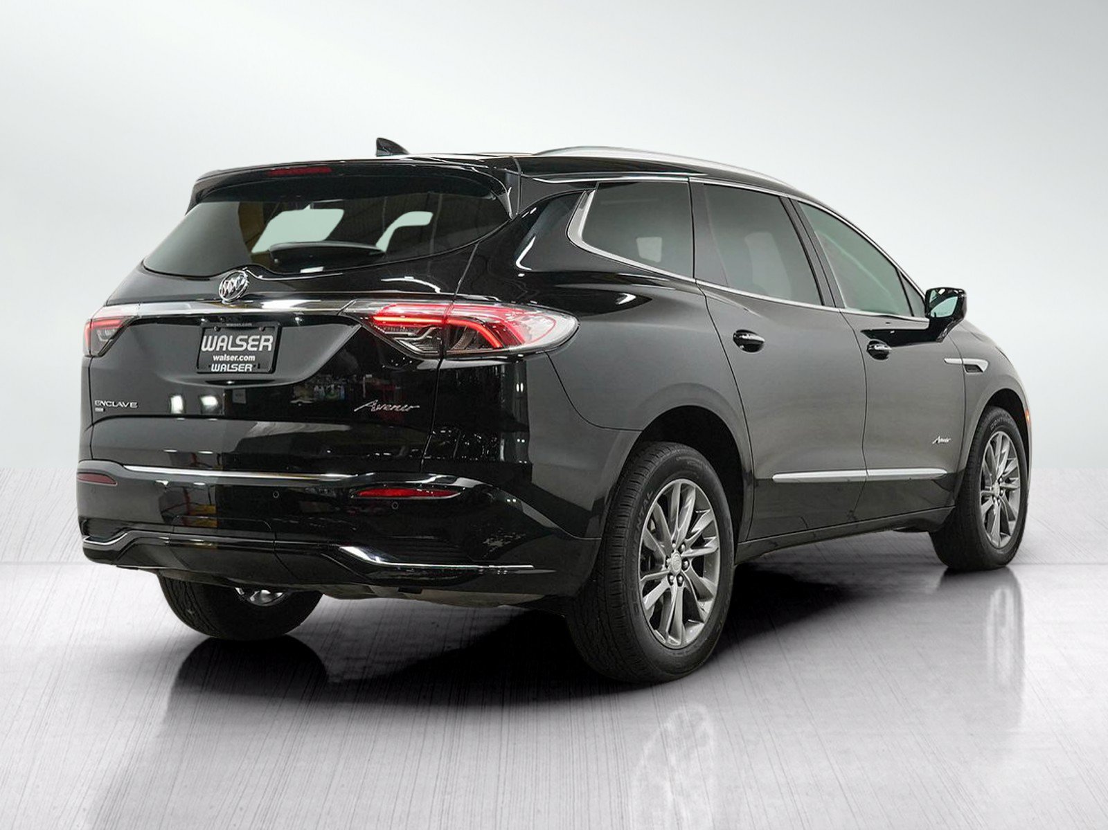 Used 2022 Buick Enclave Avenir w/ Avenir Technology Package AWD/4WD image 5