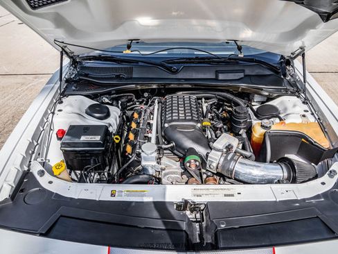 Used 2012 Dodge Challenger SRT8 w/ Premium Sound Group image 17