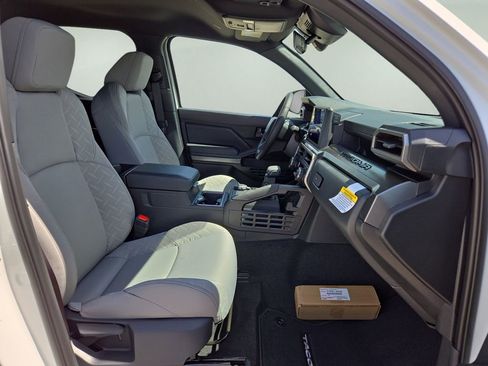 New 2026 Toyota Tacoma SR5 AWD/4WD image 26