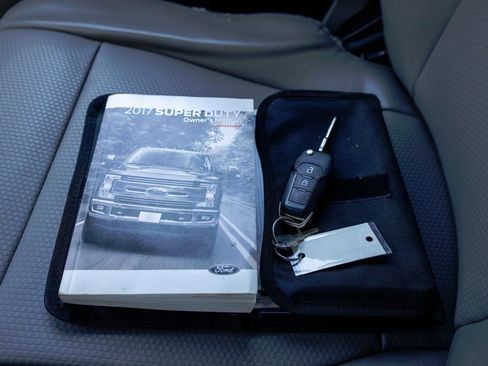 Used 2017 Ford F450 XL w/ Power Equipment Group image 19