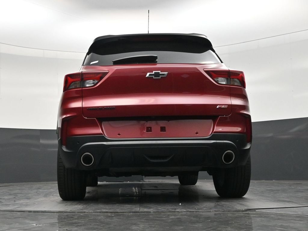 Used 2021 Chevrolet TrailBlazer RS w/ Technology Package FWD image 23