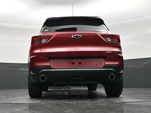 Used 2021 Chevrolet TrailBlazer RS w/ Technology Package FWD image 23