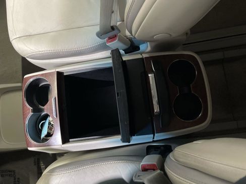 Used 2011 Toyota Sienna XLE image 21