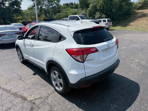 Used 2017 Honda HR-V EX-L image 2