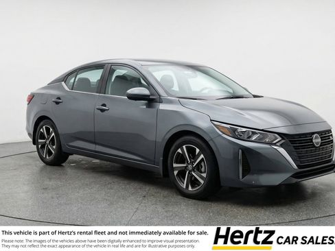 Used 2025 Nissan Sentra SV image 1