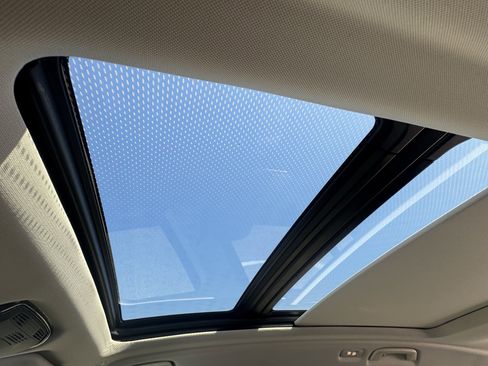 Used 2023 BMW X7 xDrive40i w/ Executive Package image 15