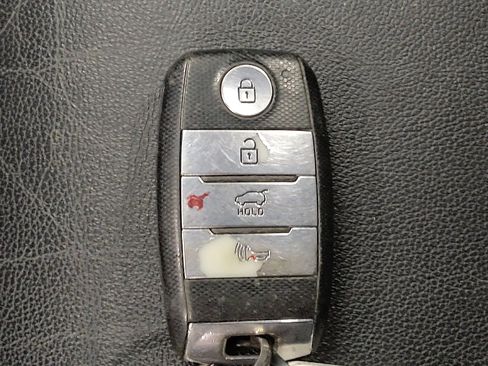 Used 2017 Kia Sportage EX image 32