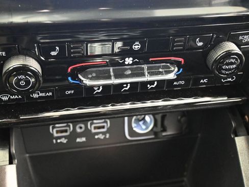 New 2025 Jeep Grand Cherokee L Limited w/ Black Appearance Package image 26