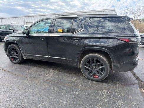 Used 2021 Chevrolet Traverse Premier w/ Redline Edition image 5