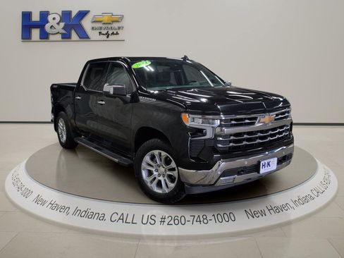 Used 2024 Chevrolet Silverado 1500 LTZ AWD/4WD image 1