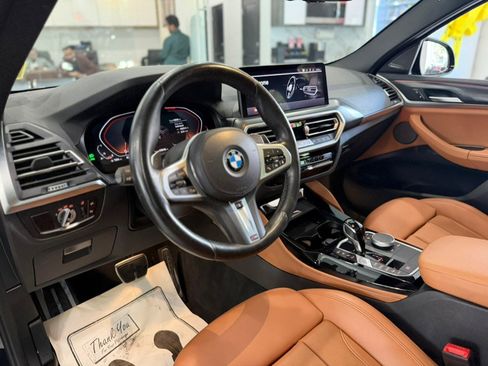 Used 2023 BMW X4 xDrive30i w/ M Sport Package AWD/4WD image 10