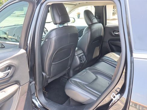 Used 2016 Jeep Cherokee Limited w/ Trailer Tow Group AWD/4WD image 22