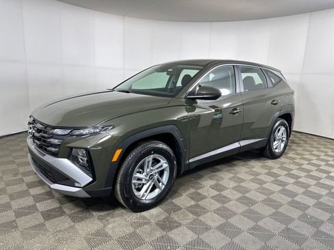 Used 2026 Hyundai Tucson SE image 7