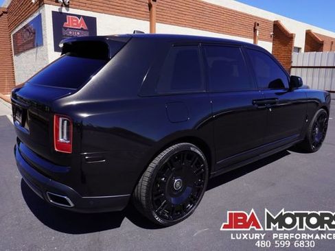 Used 2020 Rolls-Royce Cullinan image 3