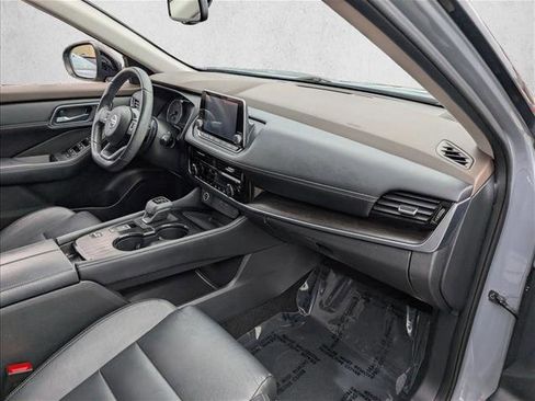 Used 2021 Nissan Rogue SL image 18