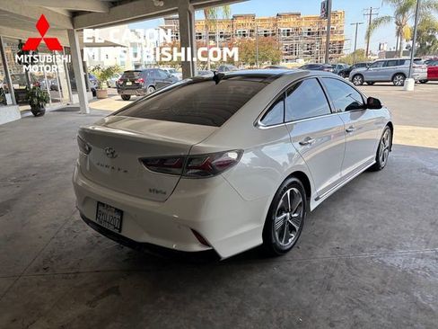 Used 2018 Hyundai Sonata Limited w/ Ultimate Package 02 FWD image 3