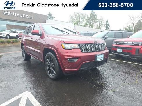Used 2020 Jeep Grand Cherokee Altitude AWD/4WD image 1