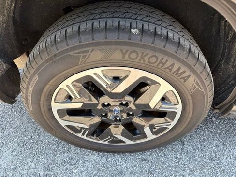 Used 2025 Subaru Forester Premium w/ Convenience Package #1 AWD/4WD image 14