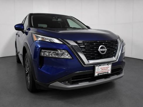 Used 2023 Nissan Rogue SV AWD/4WD image 3