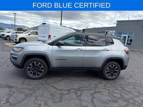 Used 2019 Jeep Compass Trailhawk AWD/4WD image 13
