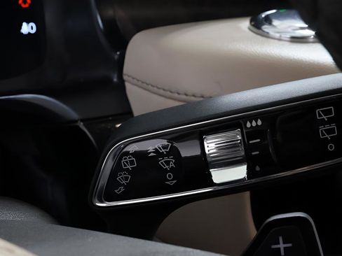 Used 2023 Lincoln Aviator Reserve AWD/4WD image 18