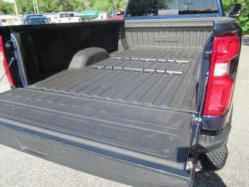 Used 2022 Chevrolet Silverado 3500 High Country w/ Safety Package II AWD/4WD image 33