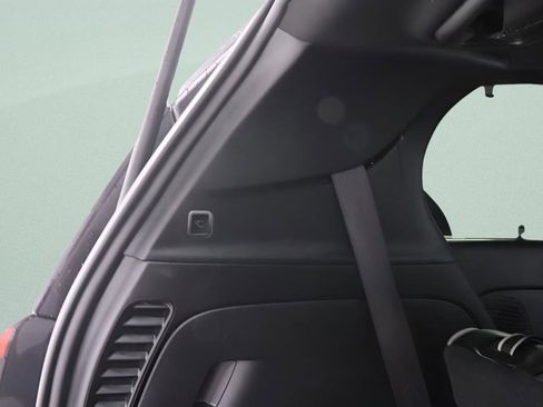 Used 2025 Chrysler Pacifica Limited FWD image 30