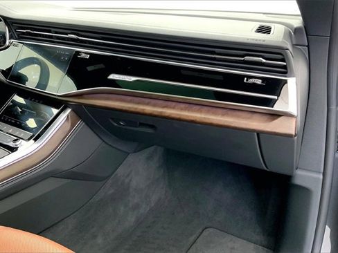 Certified 2025 Audi Q8 Premium Plus image 16