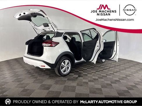 Certified 2022 Nissan Kicks S FWD image 13