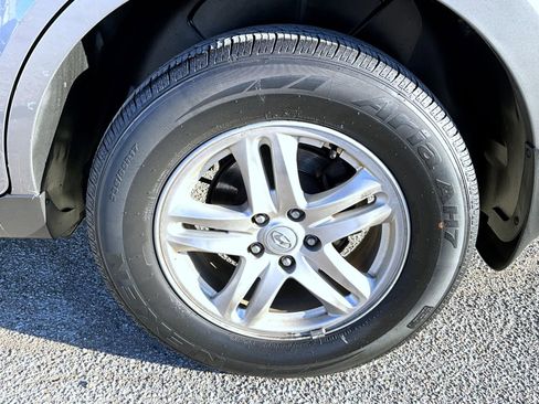 Used 2010 Hyundai Santa Fe GLS image 22