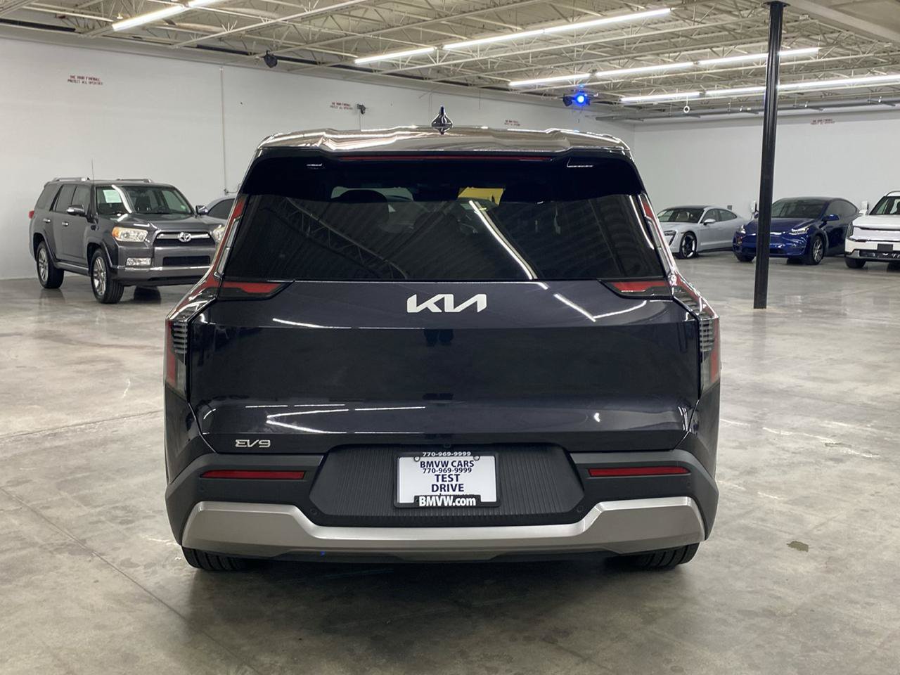 Used 2026 Kia EV9 Light RWD image 9