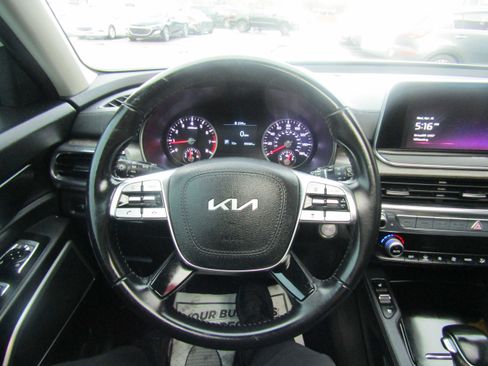 Used 2022 Kia Telluride EX w/ EX Premium Package image 15