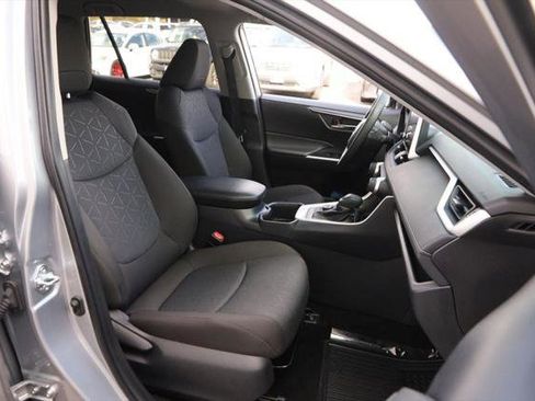 Certified 2025 Toyota RAV4 XLE image 27