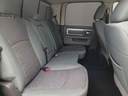 Used 2018 RAM 1500 Big Horn RWD image 19