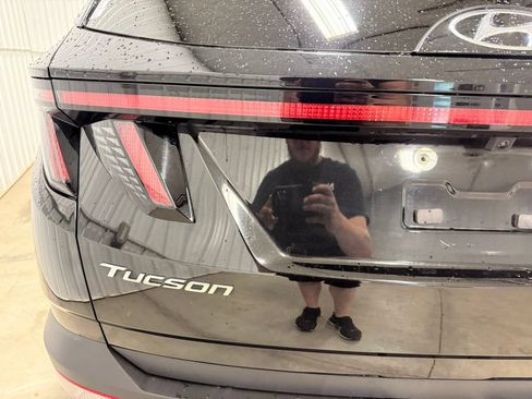 Used 2023 Hyundai Tucson Limited AWD/4WD image 21