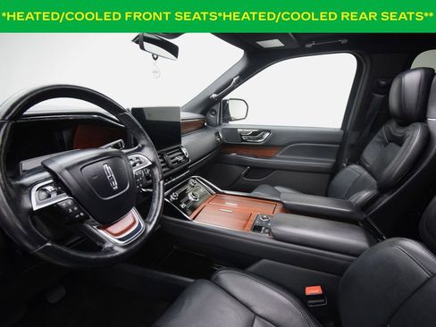Used 2022 Lincoln Navigator Reserve RWD image 11