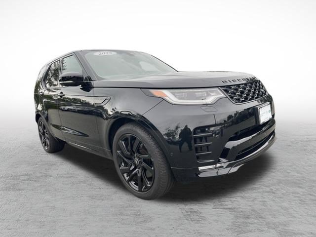 Certified 2025 Land Rover Discovery Dynamic SE AWD/4WD image 3