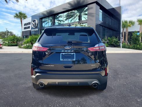Used 2023 Ford Edge Titanium image 4