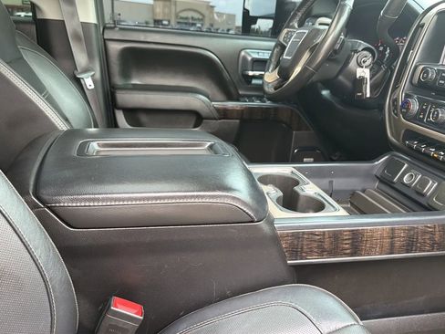 Used 2015 GMC Sierra 3500 Denali w/ Duramax Plus Package image 93