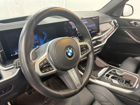 Used 2024 BMW X5 xDrive40i w/ M Sport Package image 12