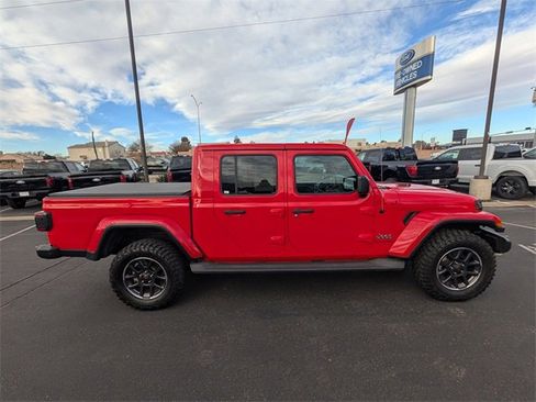 Used 2020 Jeep Gladiator Overland image 7