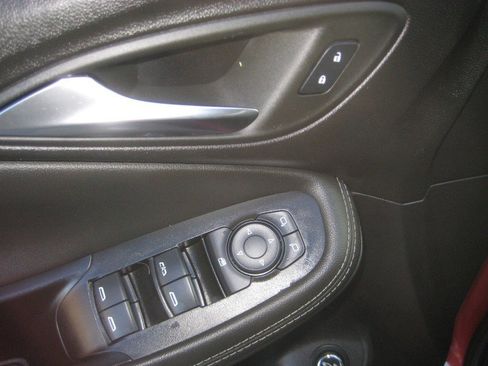 Used 2024 Buick Encore GX Sport Touring w/ Experience Buick Package image 17