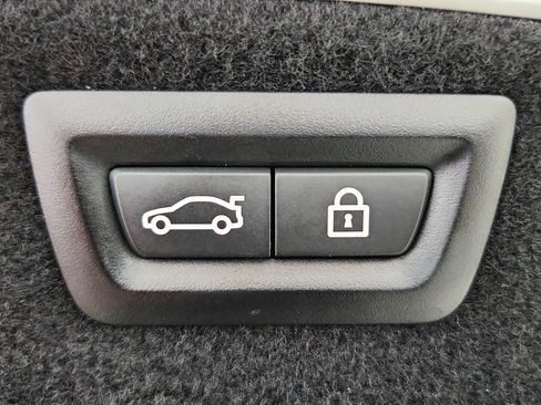 Used 2019 BMW M850i xDrive Convertible AWD/4WD image 32