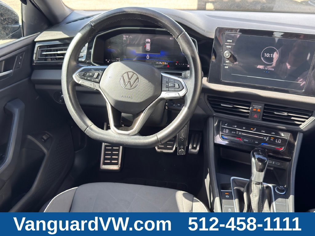 Used 2025 Volkswagen Jetta Sport FWD image 27