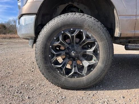 Used 2023 Ford F150 XLT image 9