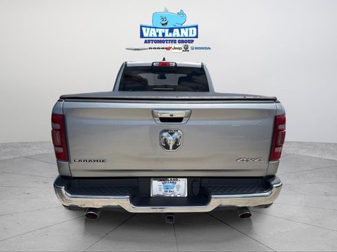 Used 2019 RAM 1500 Laramie AWD/4WD image 9