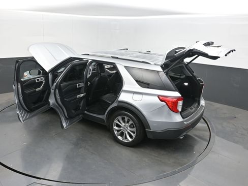 Used 2021 Ford Explorer Limited w/ Equipment Group 301A image 42