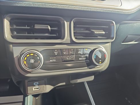 Used 2024 Ford Maverick XL FWD image 30